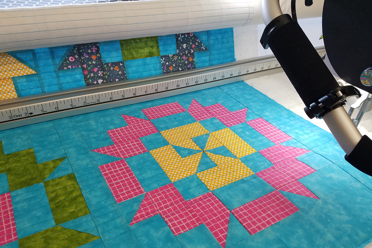 Straight Line Quilting with Q-matic, prepare for finishing