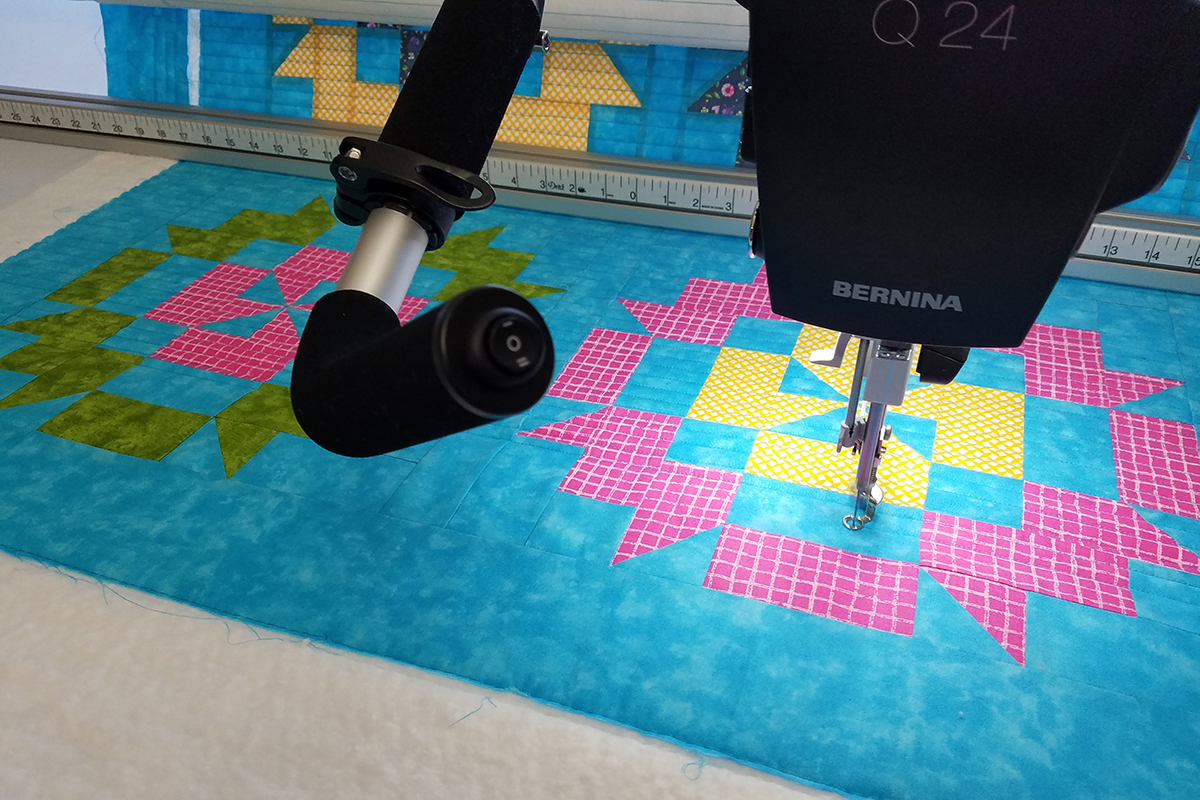 Straight Line Quilting with Q-matic, stitchout