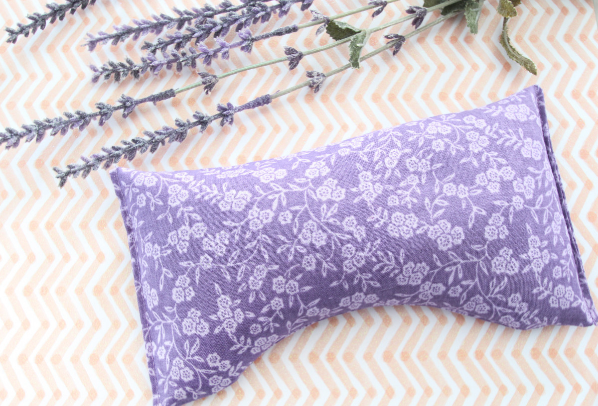 DIY Eye Pillow WeAllSew
