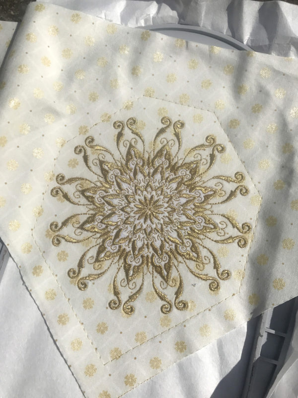 BERNINA 125th Anniversary Quilt-along - right around the corner, corner motifs