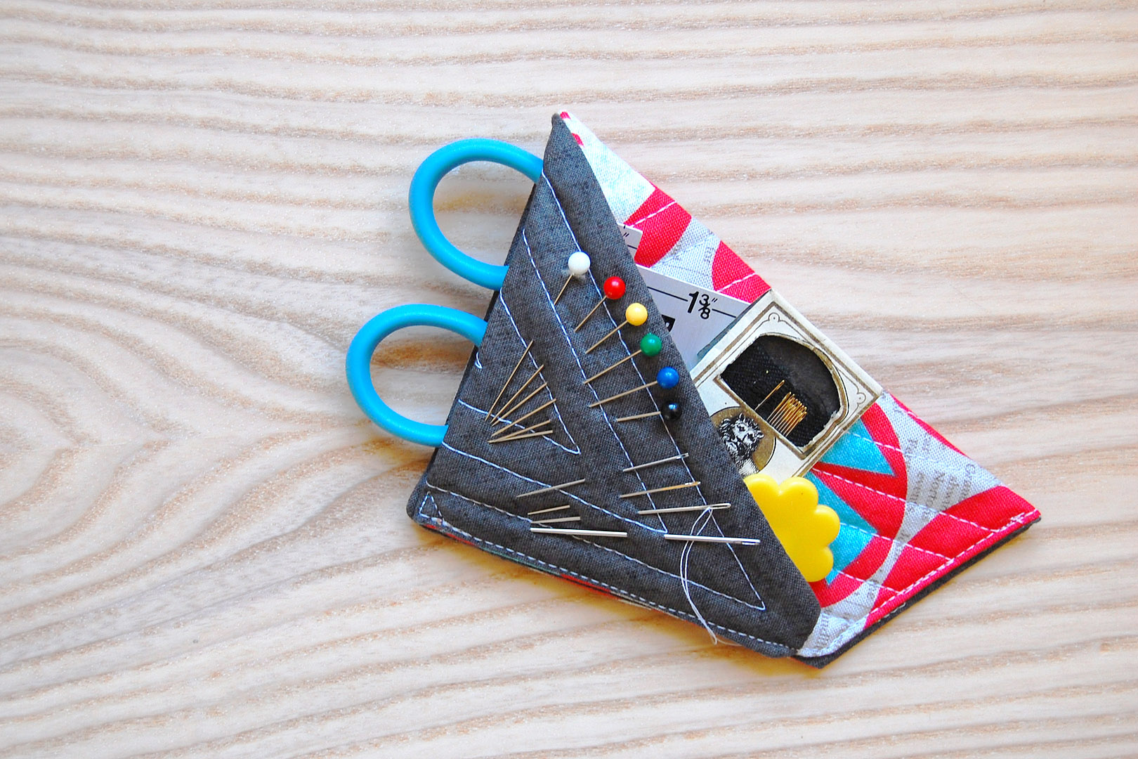 Mini Key-Ring Pocket Folding Scissors – Travel Sewing Needlework Hobby