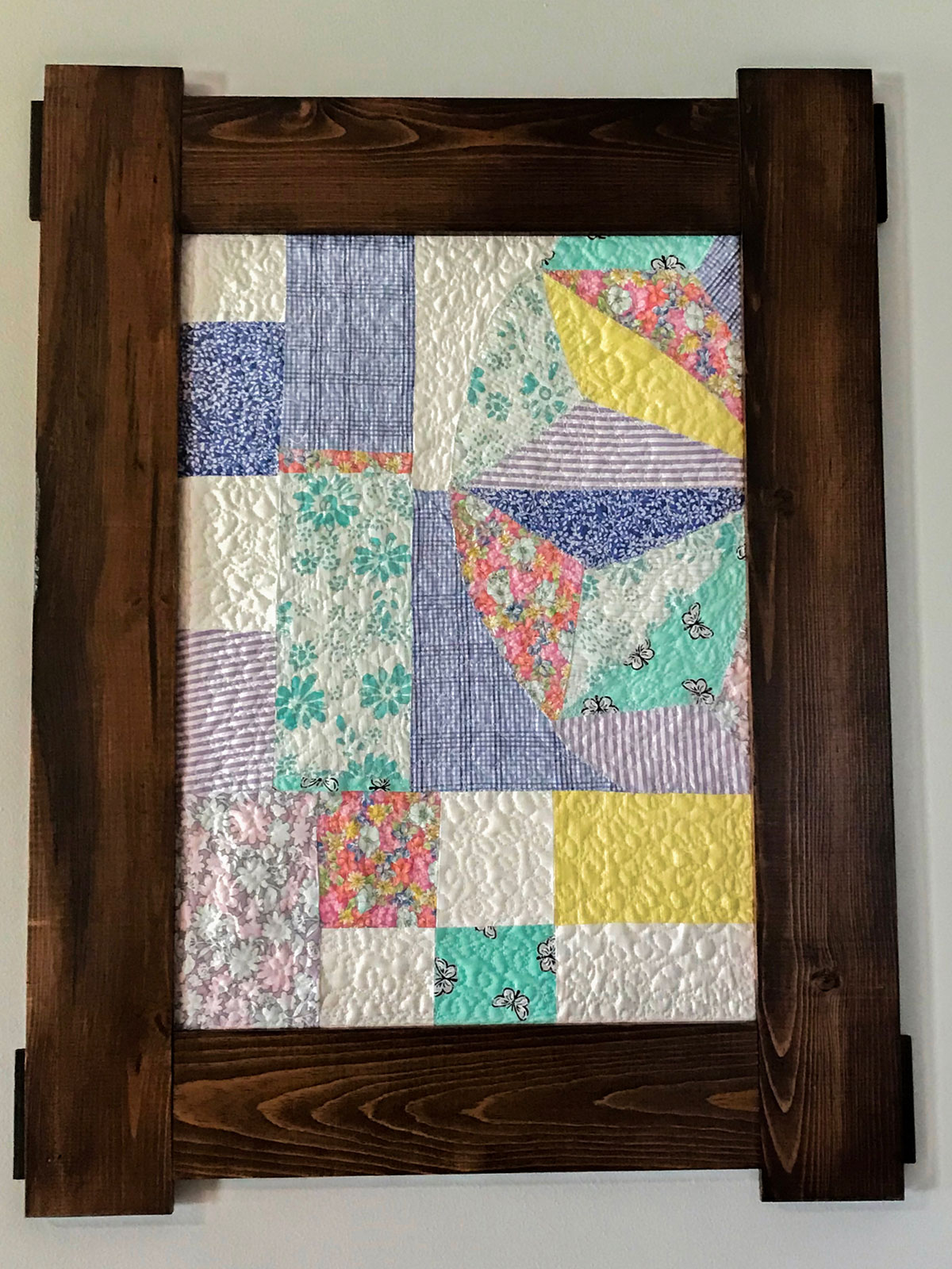 Vintage Quilt Piece 9 1/2“ X 9 1/2” Butterfly Quilt DIY Project Rustic Primitive Cottagecore American Farmhouse Spring Summer Projects