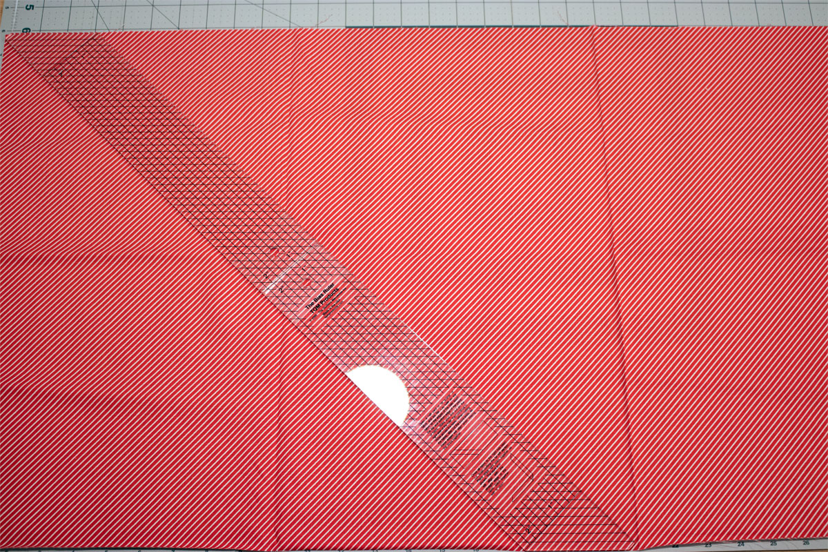 Line Up Ruler on Fabric Ends
