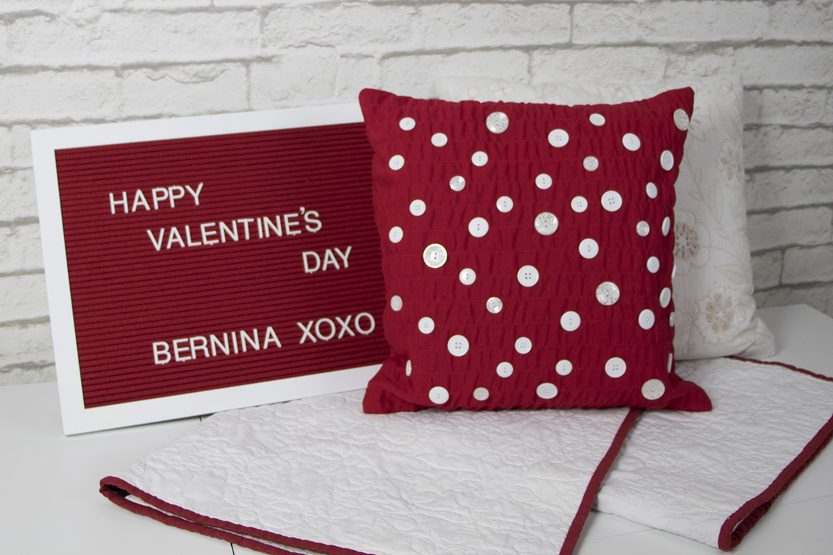 Red_and_White_Pillow_for_Valentines_Day