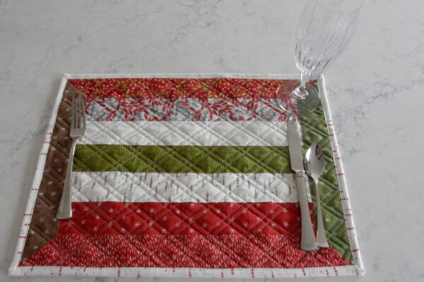 How To Make Easy Holiday Placemats - WeAllSew