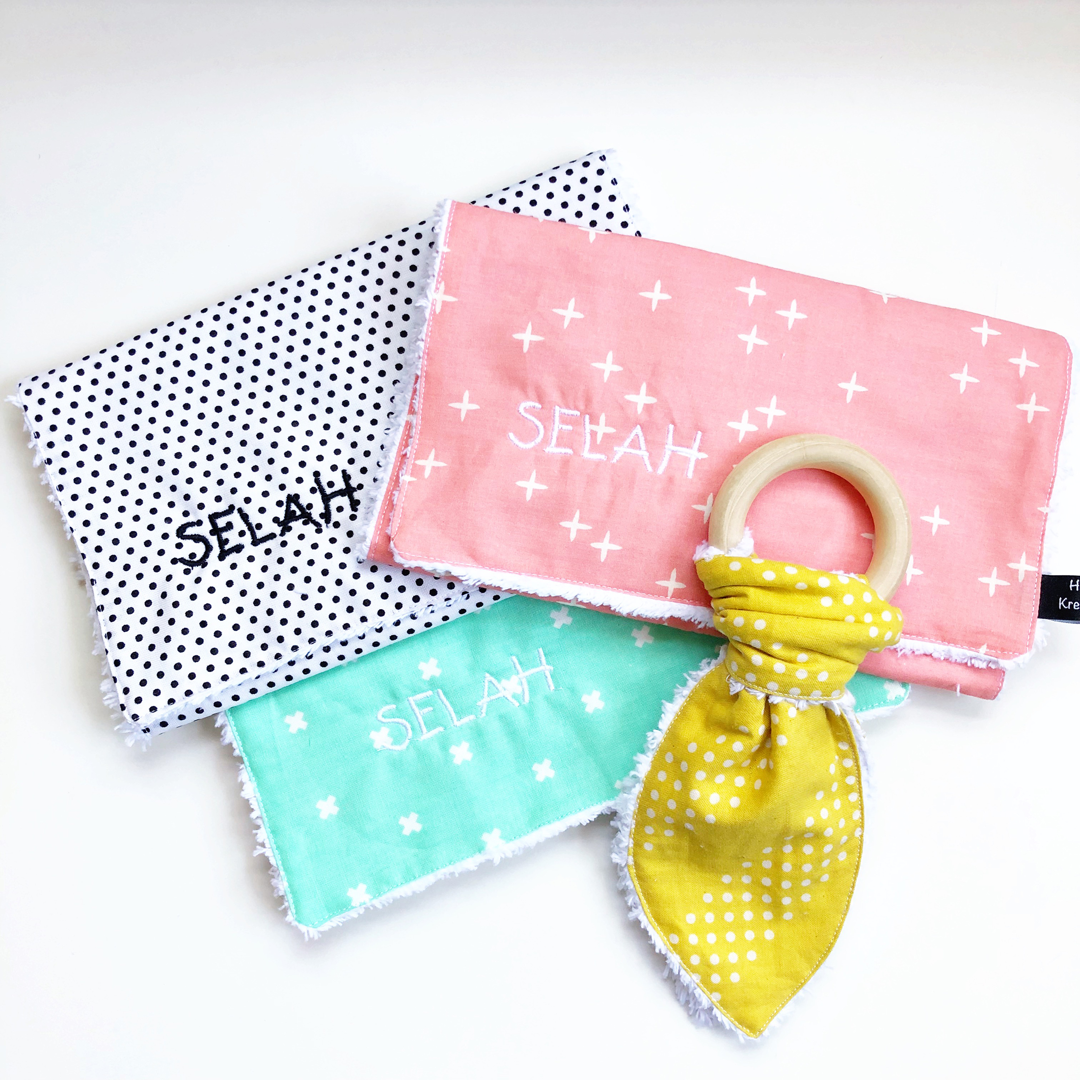 DIY Baby Burp Cloths And Teether WeAllSew DIY Baby Burp Cloths And Teether WeAllSew