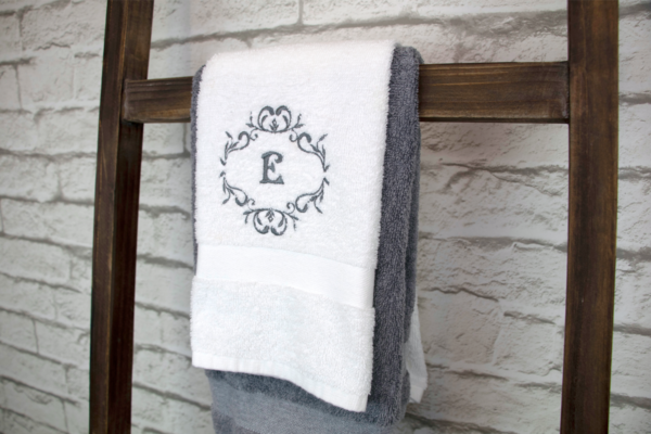 Monogrammed Towels Tutorial 