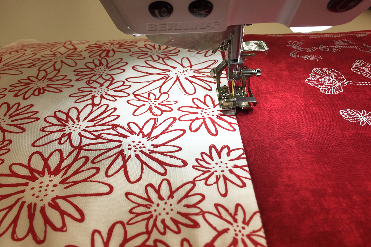 redwork_embroidery_stitch_in_ditch_quilt