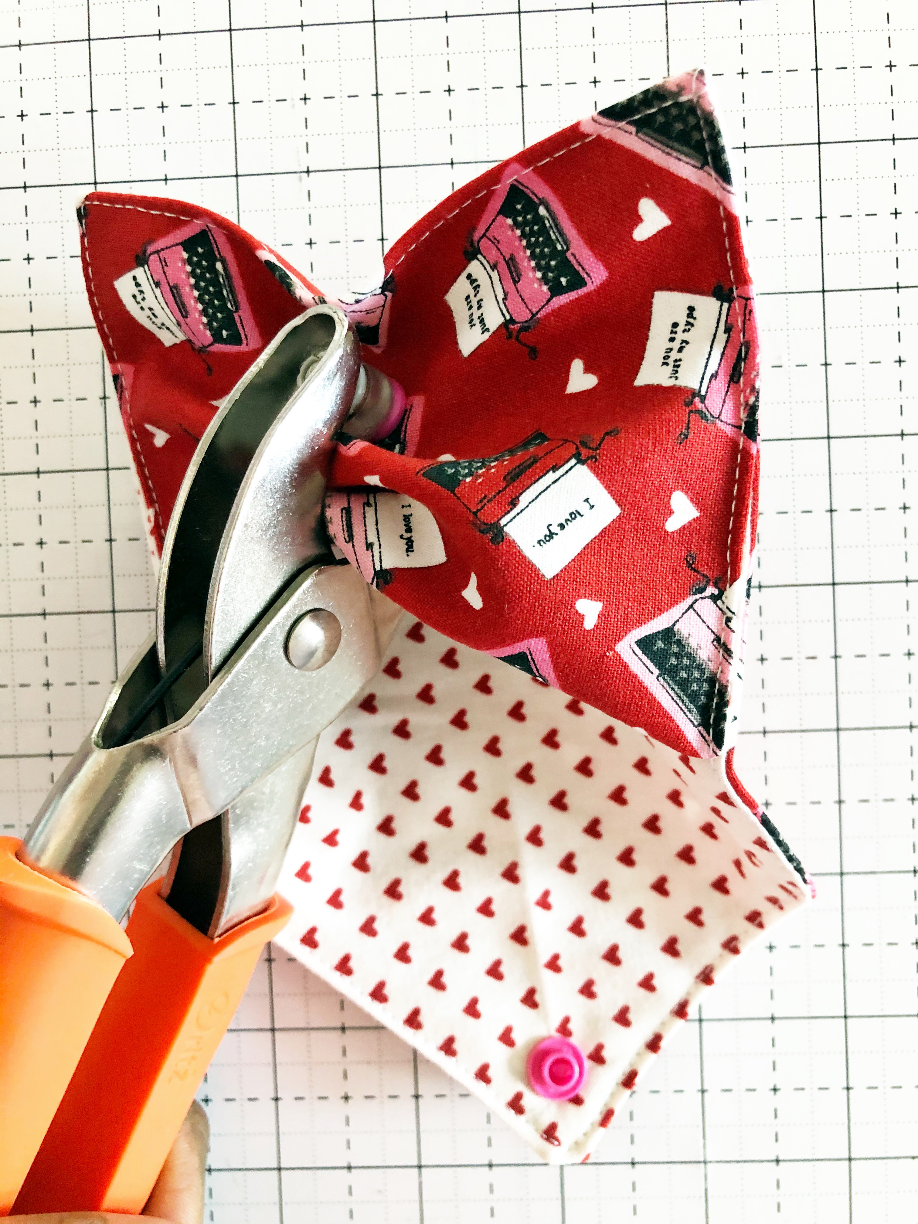 Fabric Envelope Tutorial: Attach the snap