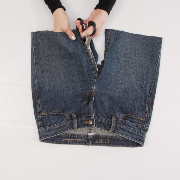 Jeans_to_Skirt_Cut_Inseam