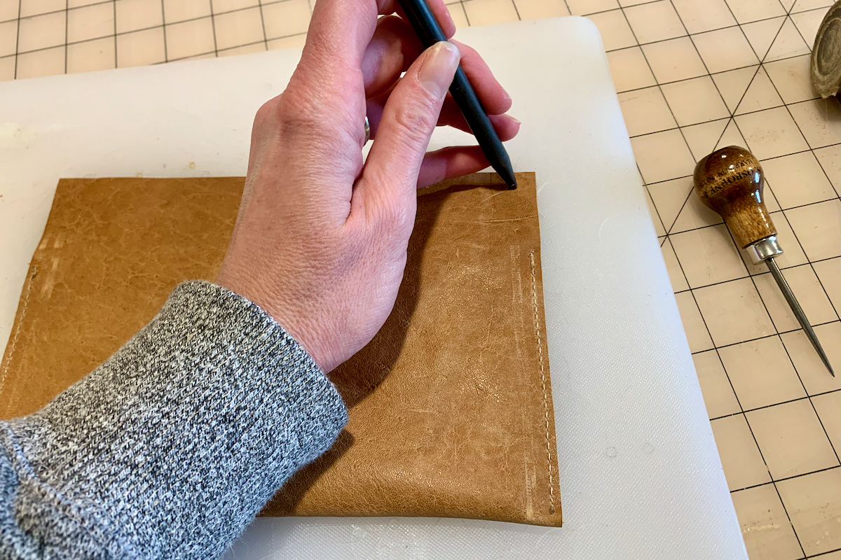 Leather Tote Bag Assembly