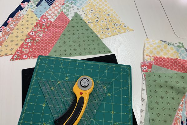 Equilateral Triangle Table Runner_Cut triangles