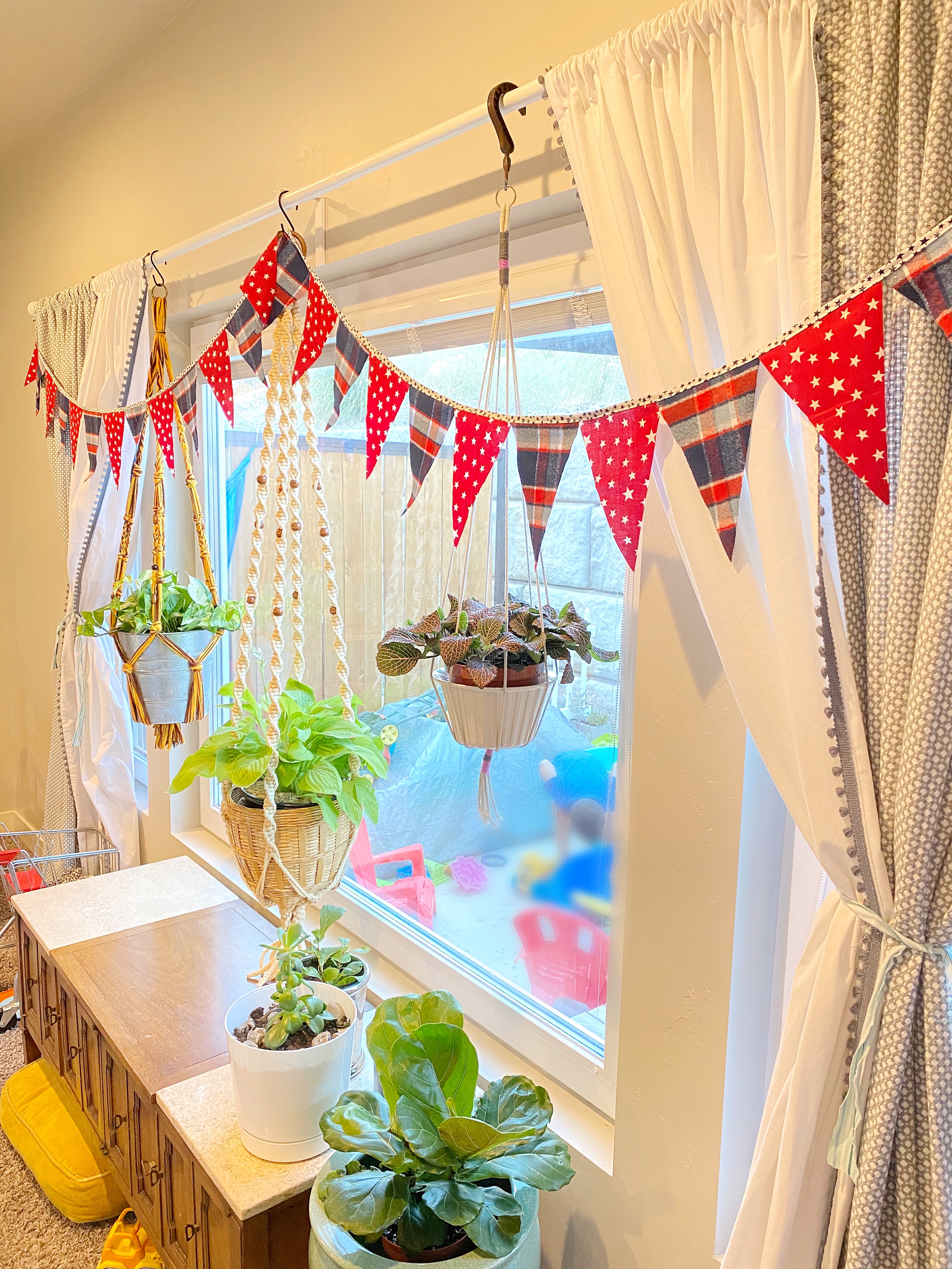 Quick 10 Minute Bunting: Finished & Hung
