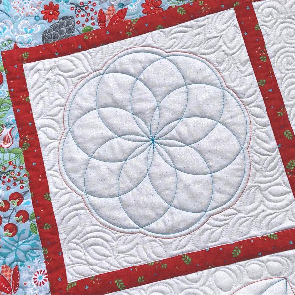 BERNINA Blossoms Quilt block with Rulerwork