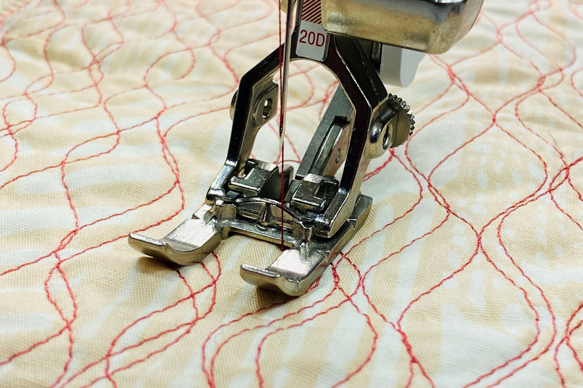 Stitching with Open Embroidery Foot #20D