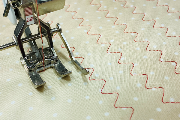 Quilting wavy lines with a walking foot » BERNINA Blog