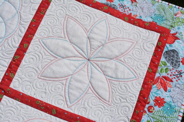 BERNINA_Blossoms_Sampler_Block_2