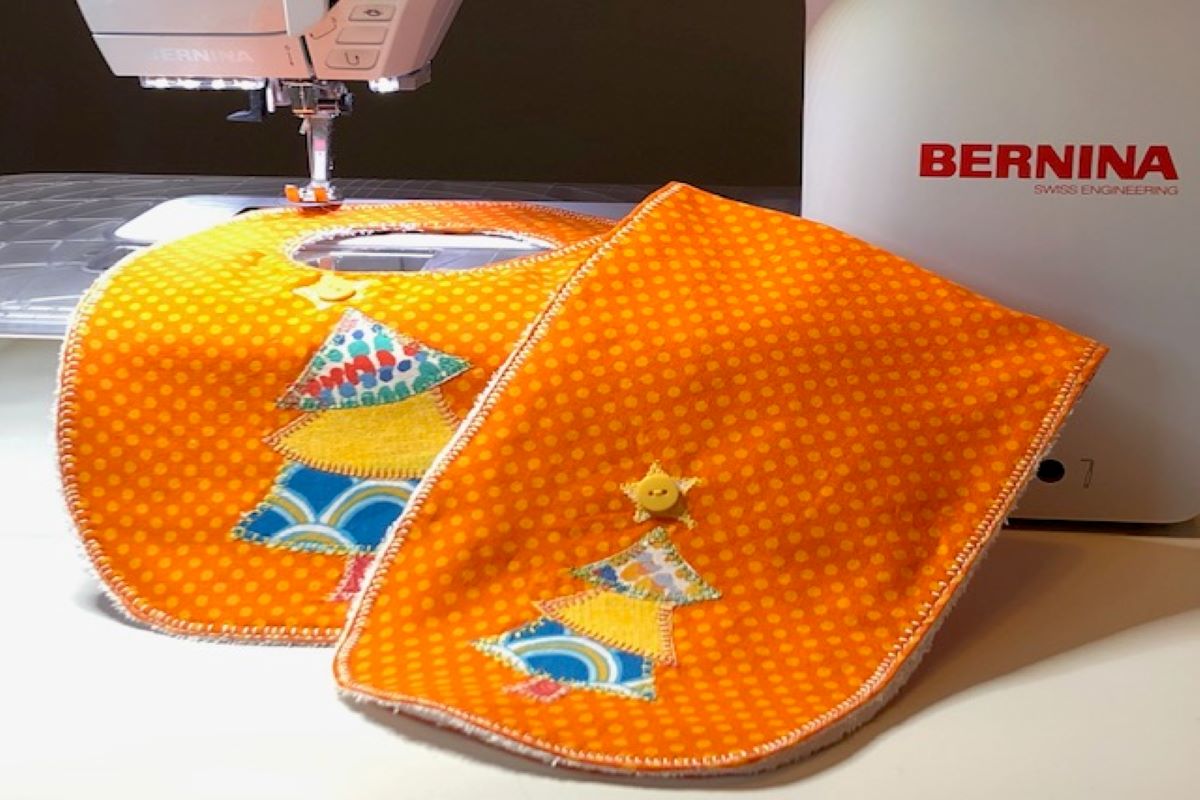Appliqued Bib Burp Cloth Set Tutorial: completed project