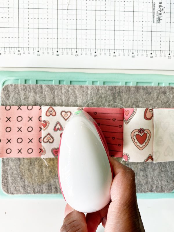 Valentine Mug Rugs: Sew the squares together