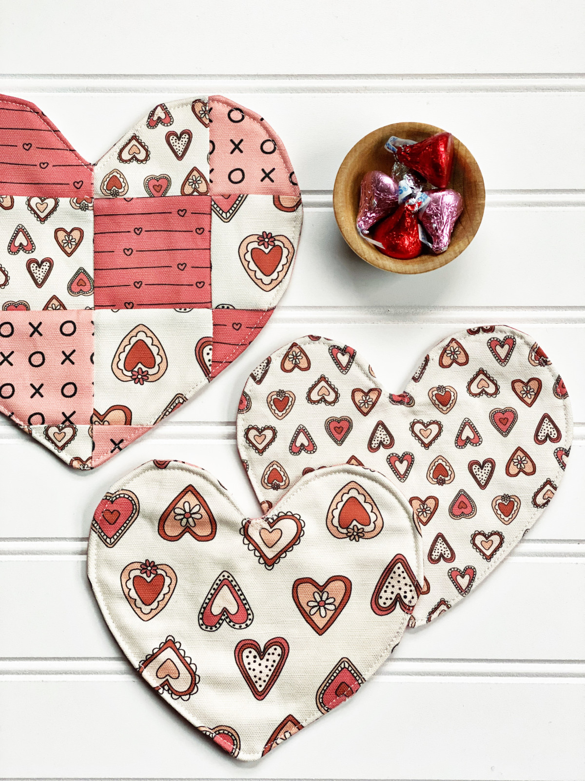 Mug Rug Sewing Tutorial Valentine's Day Projects WeAllSew