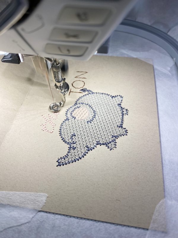 Embroidered Greeting Cards: Stitch out the design