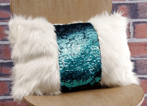 MTC_Reversible_Sequin_Pillow_19_final_shot_BERNINA_WeAllSew_Blog_1080x1080px