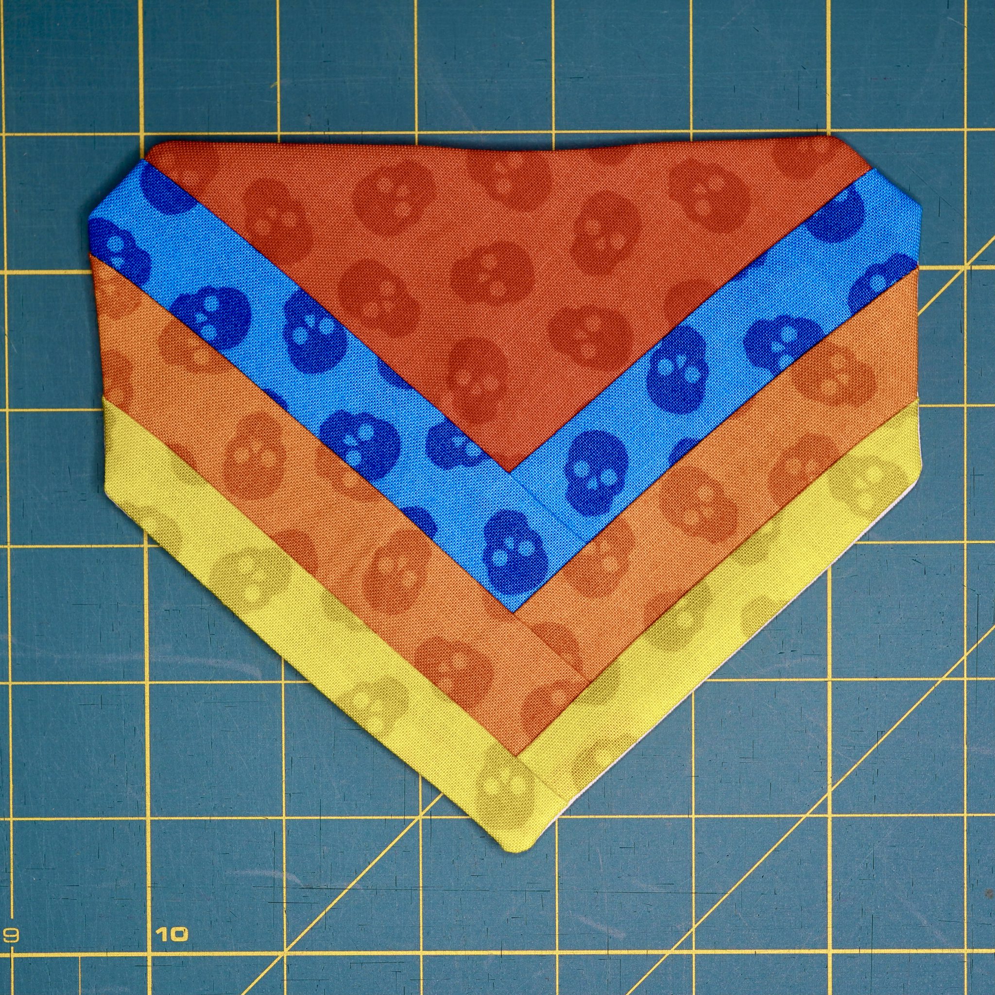 Tutorial Learn How to Sew a Dog Bandana WeAllSew