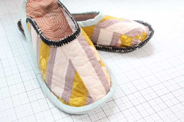 How To - DIY Winter Slippers