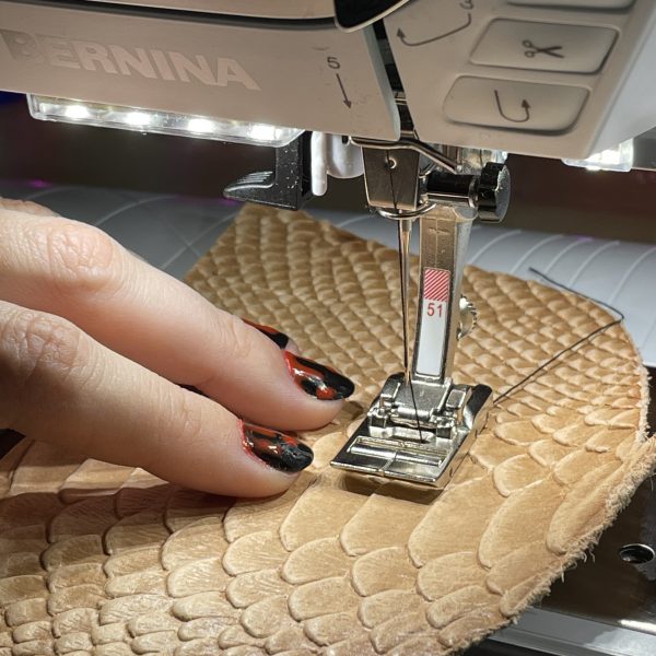 A Guide to BERNINA Zipper Feet - WeAllSew