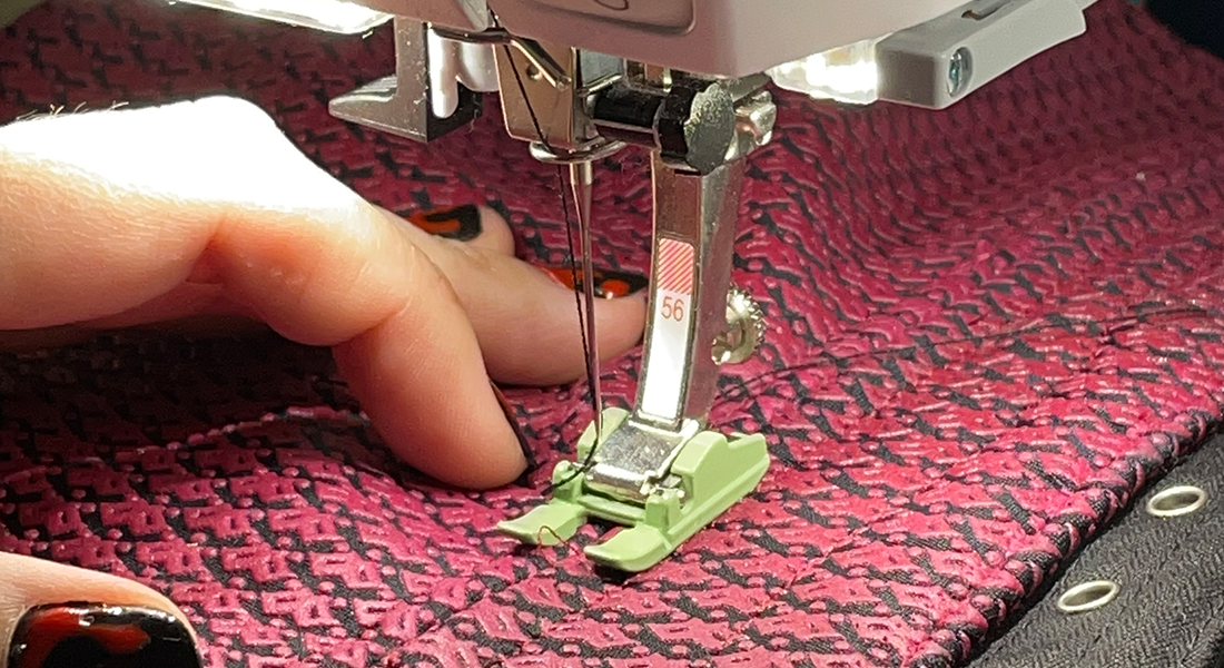 Distinctive Zipper Sewing Machine Presser Foot