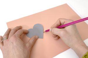 DIY-Cross-Stitch-Card-Valentines-Day-trace