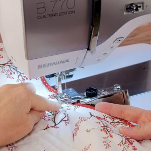 MTC_Wavy_Binding_18_Binding_End_Stitched_BERNINA_WeAllSew_Blog_1080x1080px