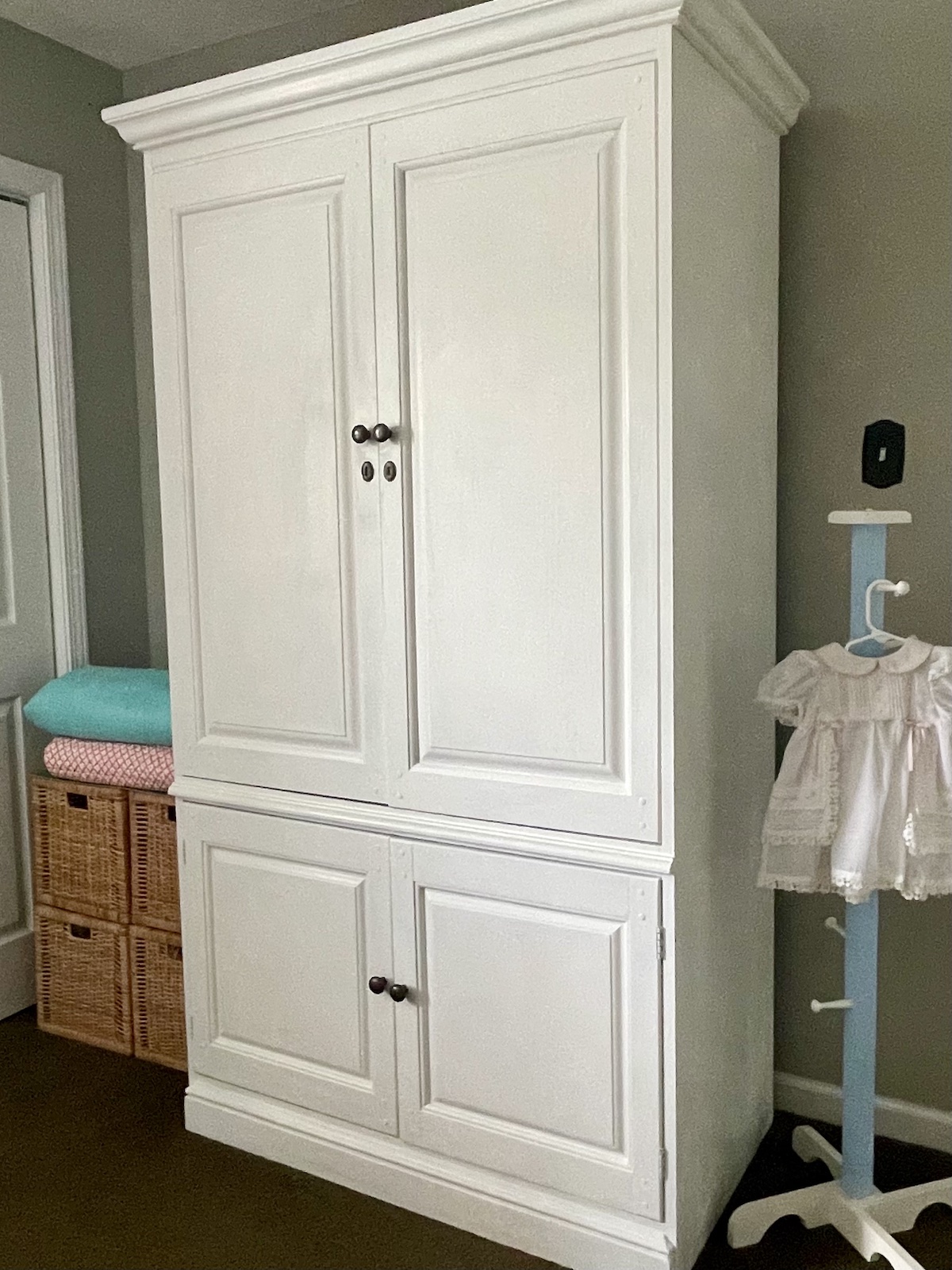 Sewing Space Tutorial: Upcycled TV Cabinet