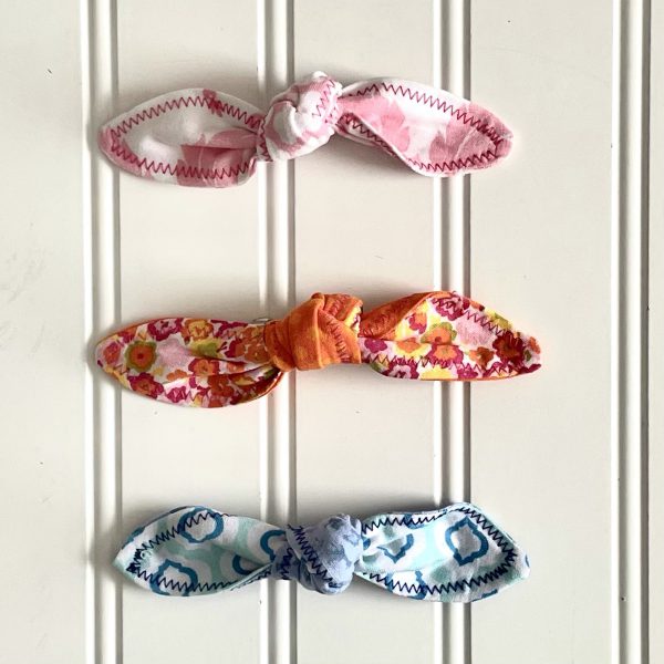 Sew Sweet and Simple Fabric Hair Bows Tutorial: Completed Project