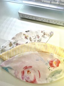 Sew Sweet and Simple Fabric Hair Bows Tutorial: Repeat for Remaining Bows