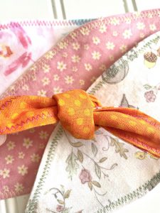 Sew Sweet and Simple Fabric Hair Bows Tutorial: Reversible Side 2