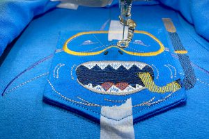 BCS_Pocket_Monster_Shirt_26_stitch_pocket_BERNINA_WeAllSew_Blog_1200x800px