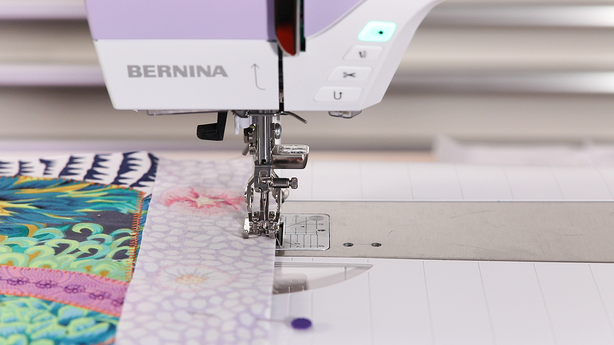 Hat_Box_QAL_#4_Post_04_sewing_on_sashing_BERNINA_WeAllSew_Blog_1200x675px