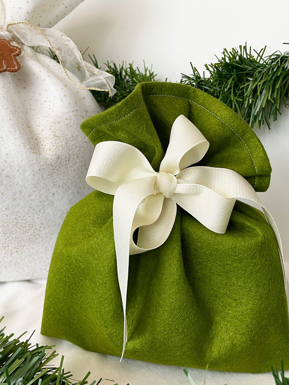 DIY Holiday Gift Bags in Under 10 Minutes - WeAllSew