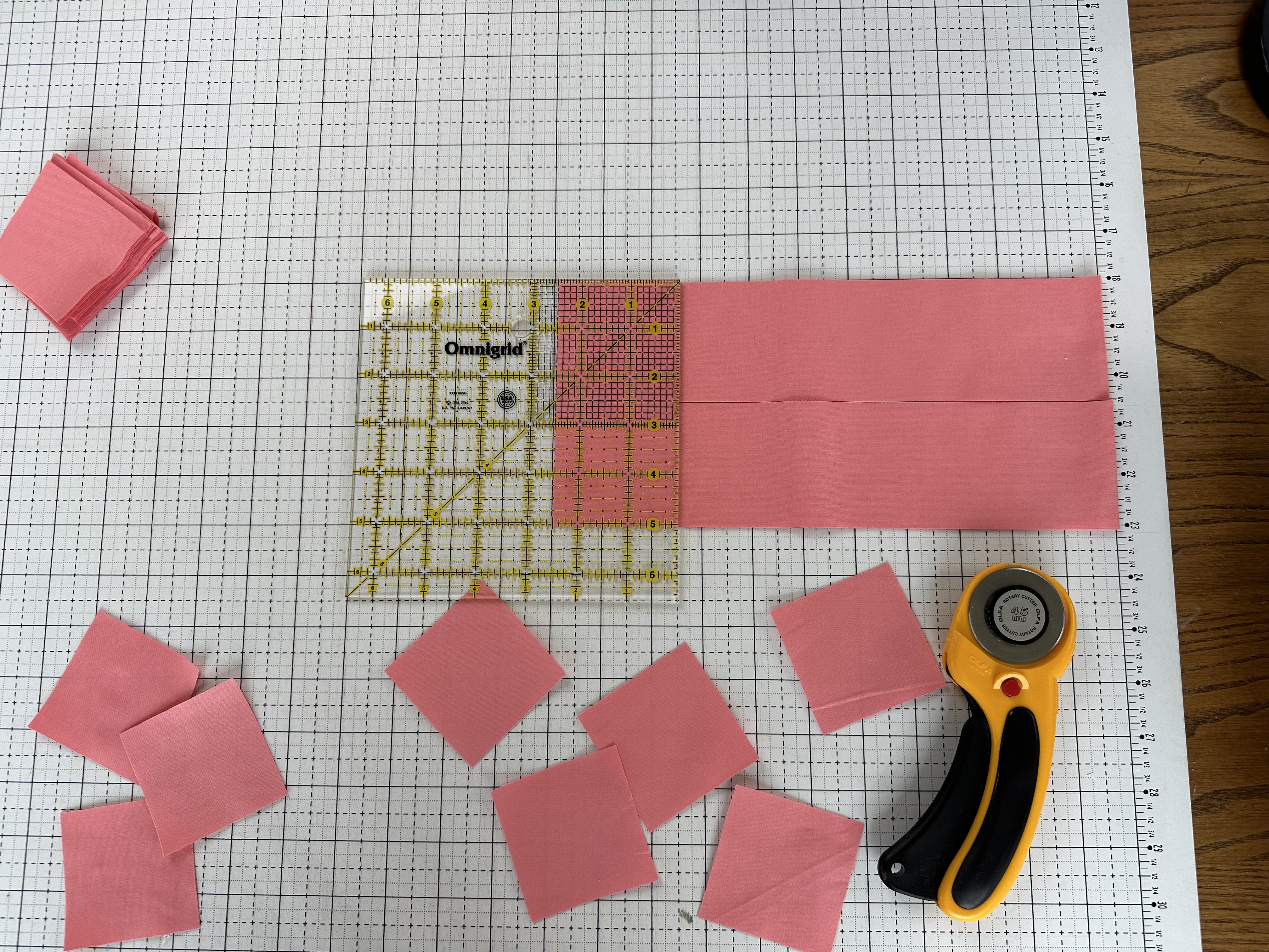 Cutting 2 1/2" squares with a ruler and rotary cutter