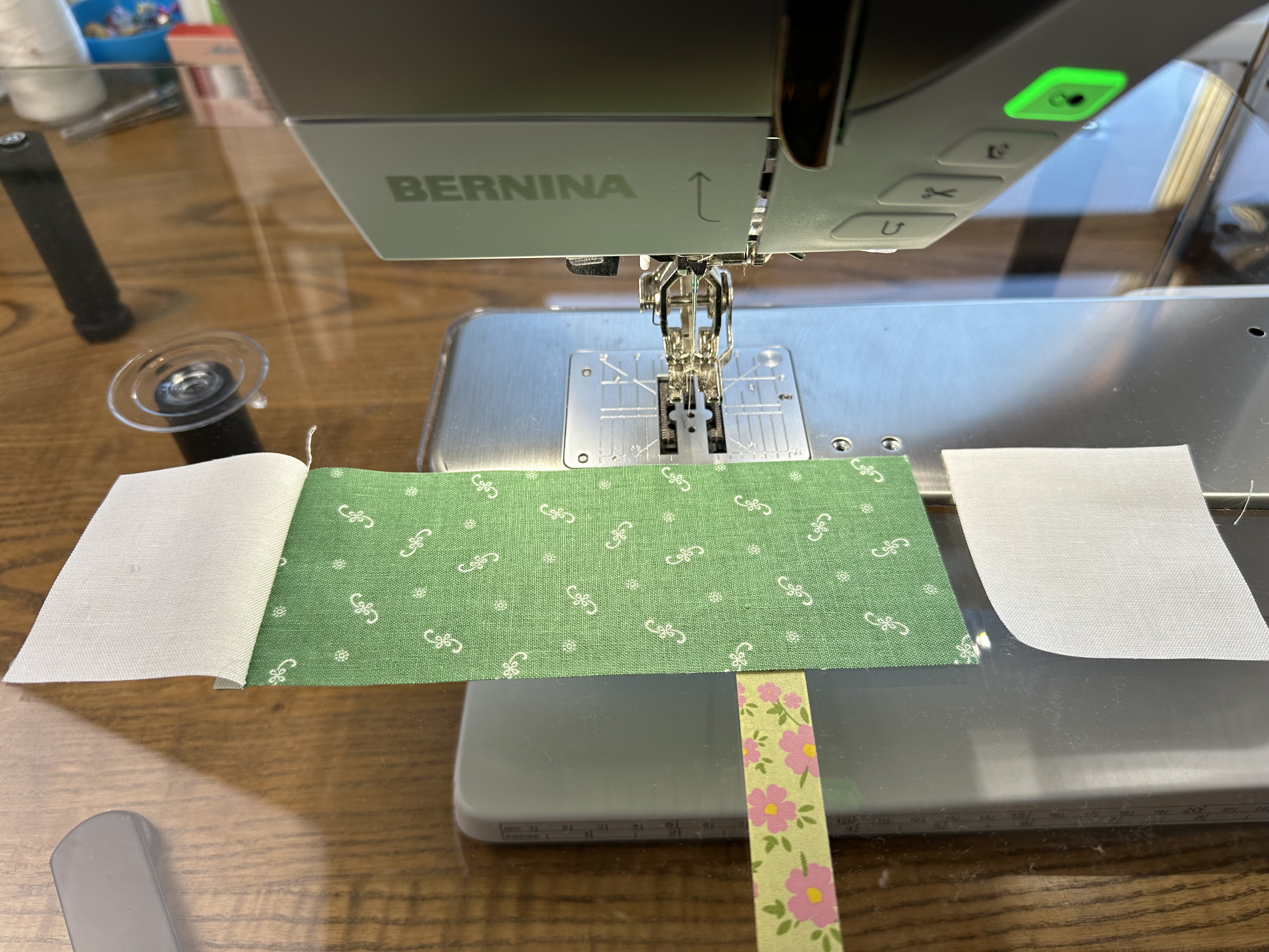 Making the top/bottom row of Block A for the Nona Quilt Along BERNINA WeAllSew blog