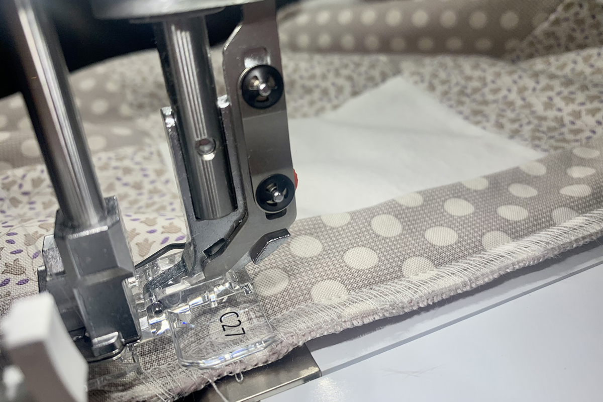 Serger_Baby_Quilt_#3_Post_21_backside_of_clear_foot_BERNINA_WeAllSew_Blog_1200x800px