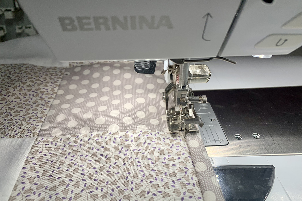 Serger_Baby_Quilt_#3_Post_36_finish_stitching_binding_BERNINA_WeAllSew_Blog_1200x800px