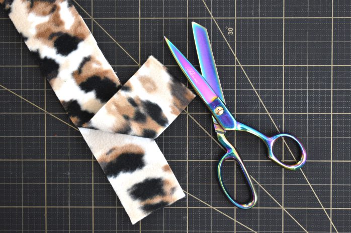 How to Make Cat Wand Toys - WeAllSew