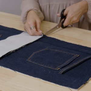 Upcycle_Jeans_to_Bag_26_snipping_into_end_BERNINA_WeAllSew_Blog_1080x1080px