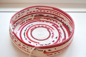 DIY Rope Cat Basket by Erika Mulvenna