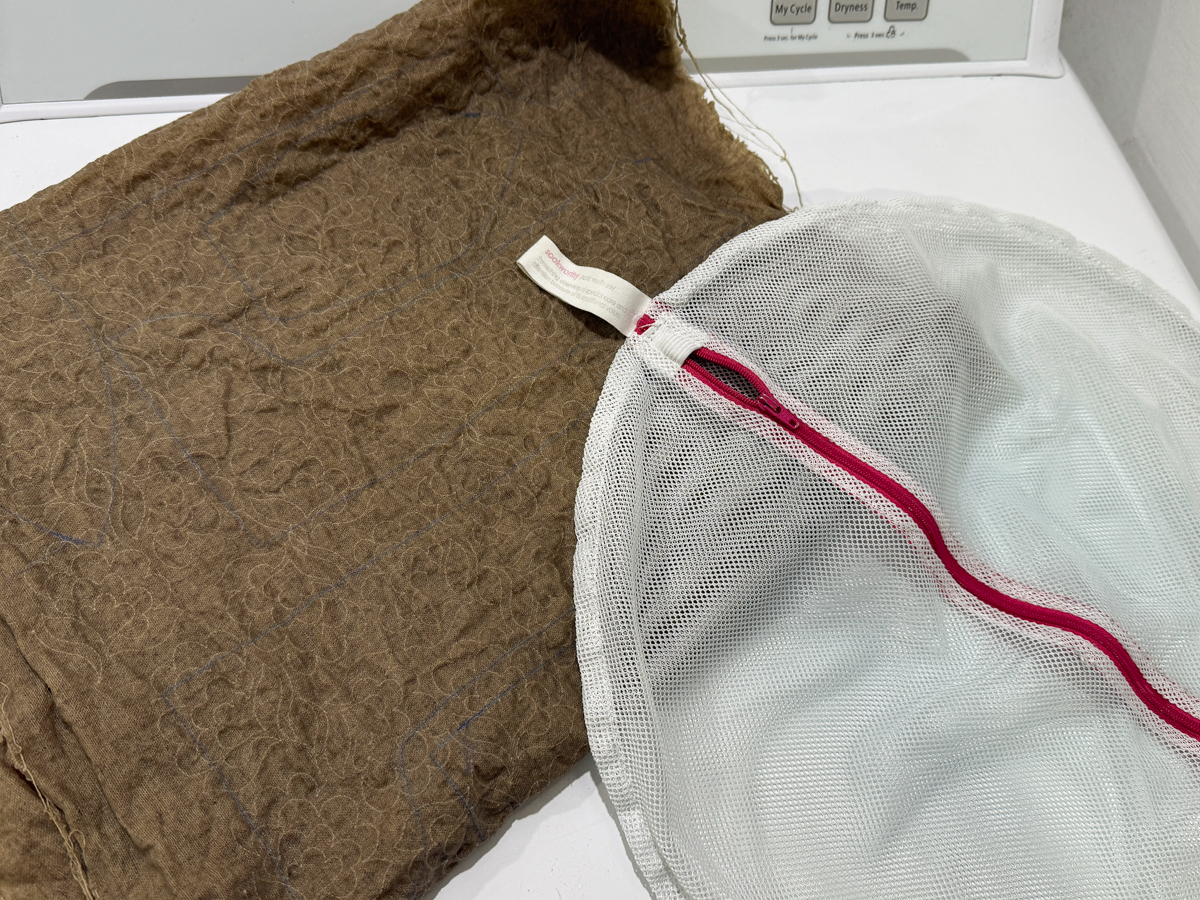 Remove stabilizer from linen