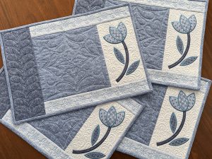 B 990 Placemats