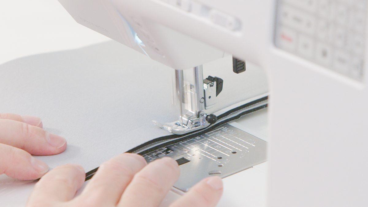 Using a b38 to sew a seam on neoprene fabric