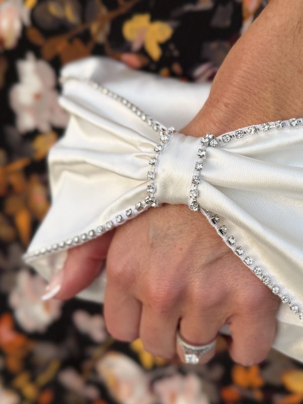 WeAllSew BERNINA Blog post Tutorial Beading Sequin Foot